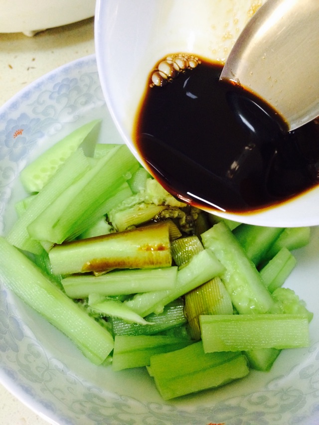 凉拌黄瓜的做法图解5