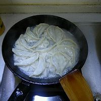 锅贴饺子的做法图解3