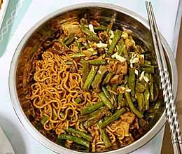茄子豆角焖面的做法
