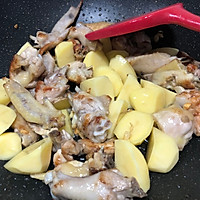 鸡翅闷土豆的做法图解9