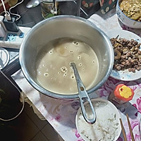 20汤锅:小米稀饭玉米面熟豆面鸡蛋煮肘子的做法图解12
