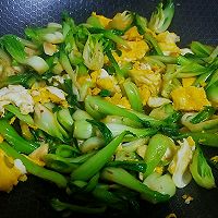 蒜辣酱油菜炒蛋的做法图解6