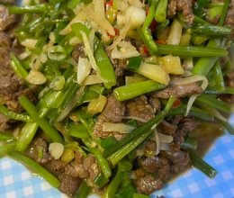 湘菜最爱小炒黄牛肉芹菜的做法
