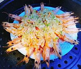 家常菜系列-蒜蓉粉丝蒸大虾的做法