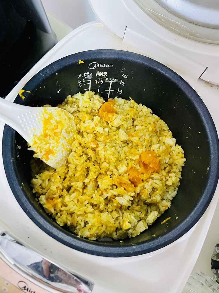 南瓜鸡肉咖喱焖饭的做法