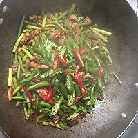湘式蒜台炒肉的做法图解7