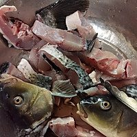 砂锅酸菜鱼（低油烟简单版本）的做法图解2