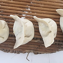 龙利鱼韭菜水饺