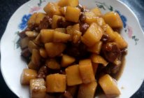 红烧里脊炖土豆的做法