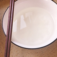 蜂蜜牛奶绿茶冻的做法图解1