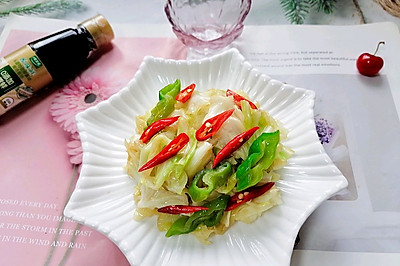 双椒手撕包菜
