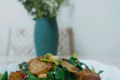 野菜蒿葱＋蒜苗的回锅肉