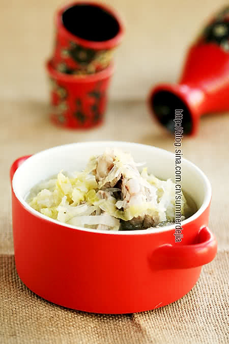 排骨酸菜粉丝汤