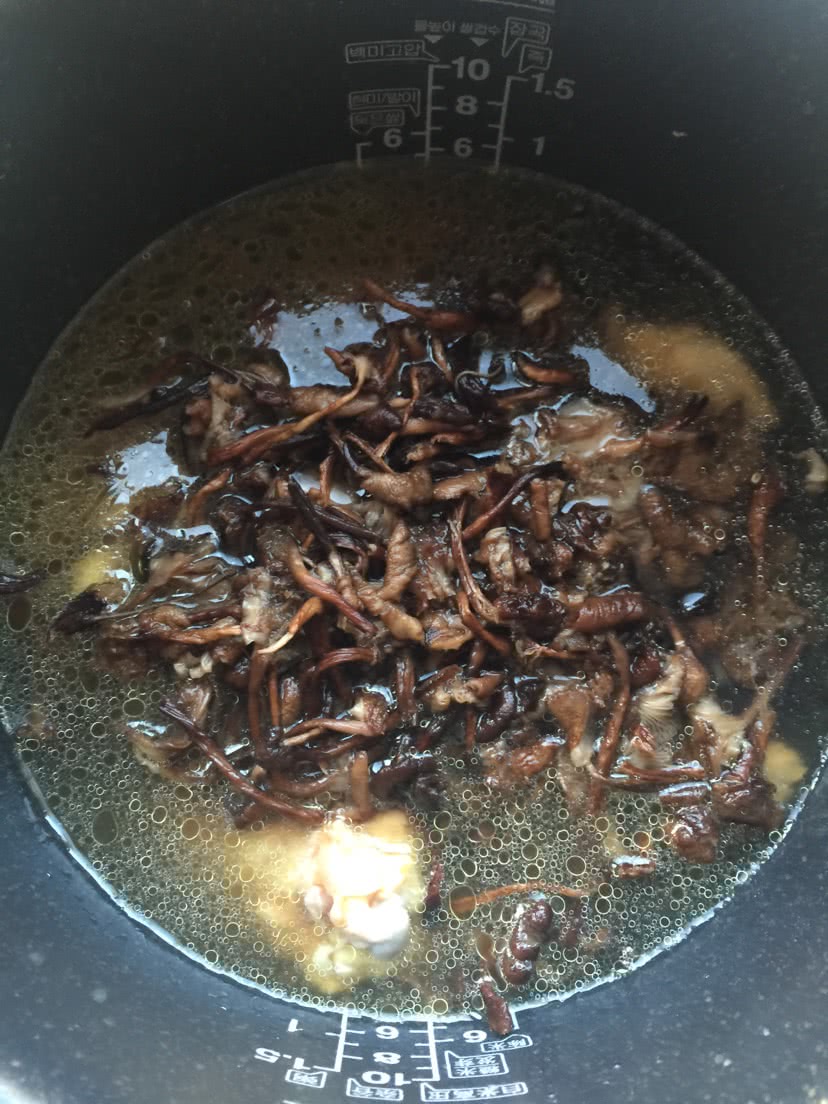 小鸡炖蘑菇的做法图解3