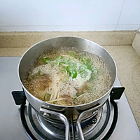 #东古家味美食#酱香酥肉金针菇汤的做法图解9