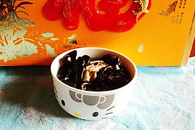 黑木耳瘦肉汤