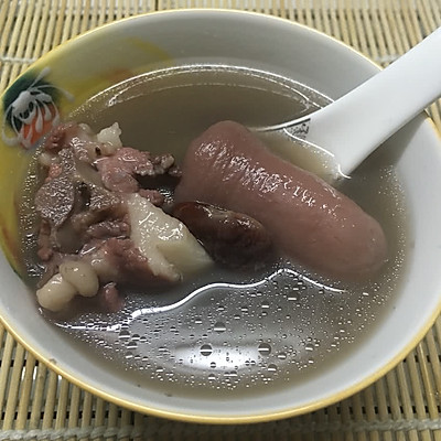 鲜土伏苓猪尾汤