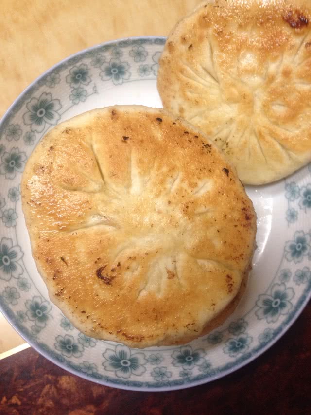 发面胡萝卜猪肉馅饼