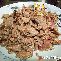 苦瓜炒嫩牛肉的做法图解7