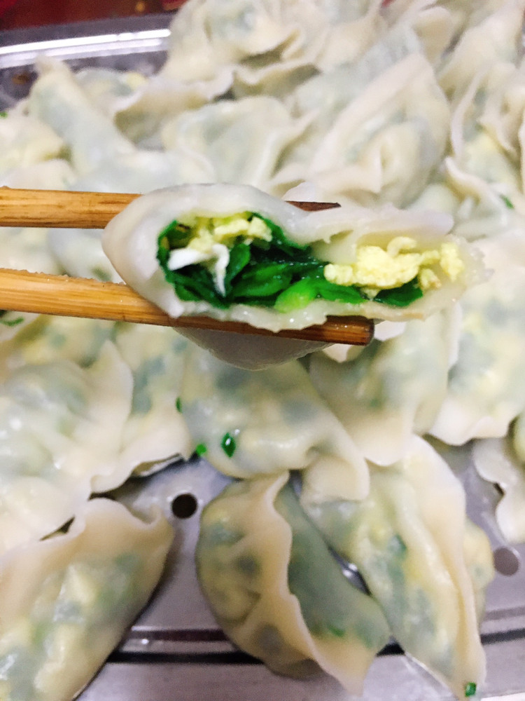 韭菜鸡蛋水饺的做法