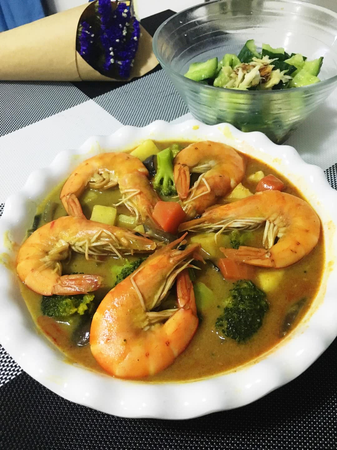 Thai style shrimp curry