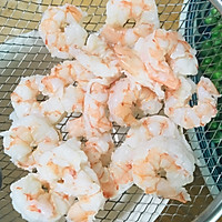 鲜虾花边披萨的做法图解5