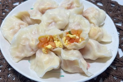 西红柿鸡蛋水饺