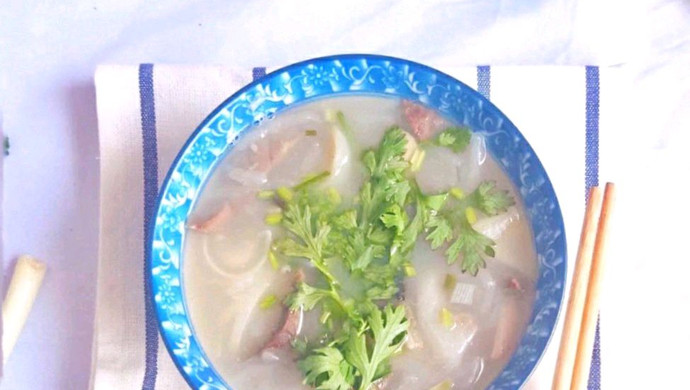 赛过路边摊的早餐简单又好喝的牛杂汤
