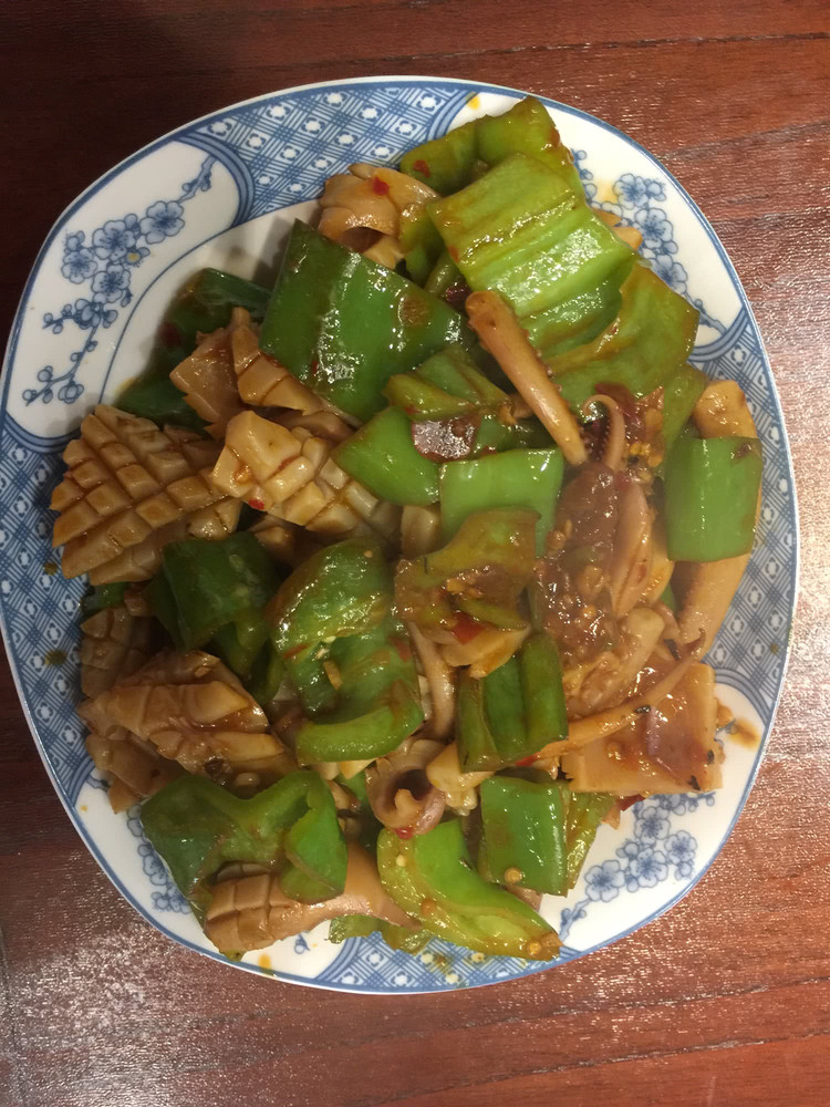 青椒鱿鱼的做法