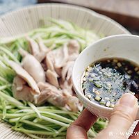 夏日凉拌菜～葫芦瓜丝拌鸡腿的做法图解10