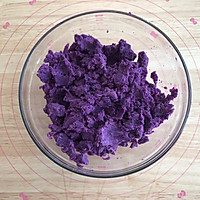 紫薯新吃法！芝士焗紫薯泥：的做法图解2