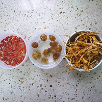 #秋天怎么吃#虫草花炖鸡汤的做法图解2