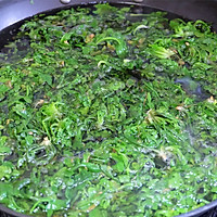 荠菜蛋饼的做法图解2