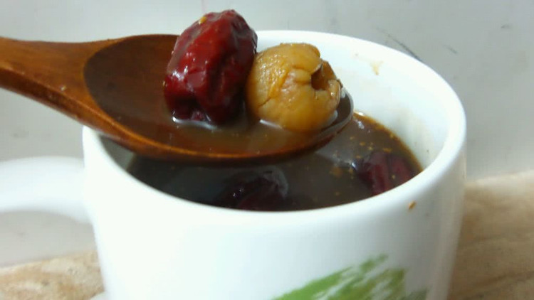 红枣桂圆姜茶-女人必喝的补血茶的做法