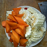 排骨玉米胡萝卜汤（营养美味易上手）的做法图解3