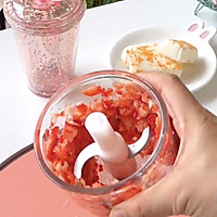 #糖小朵甜蜜控糖秘籍# 春日饮品，低卡草莓牛奶的做法图解5