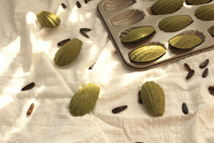 抹茶瓜子仁玛德琳（植物油版）的做法