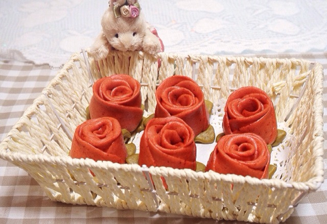玫瑰花卷——爱对了人情人节每天“豆果”的做法