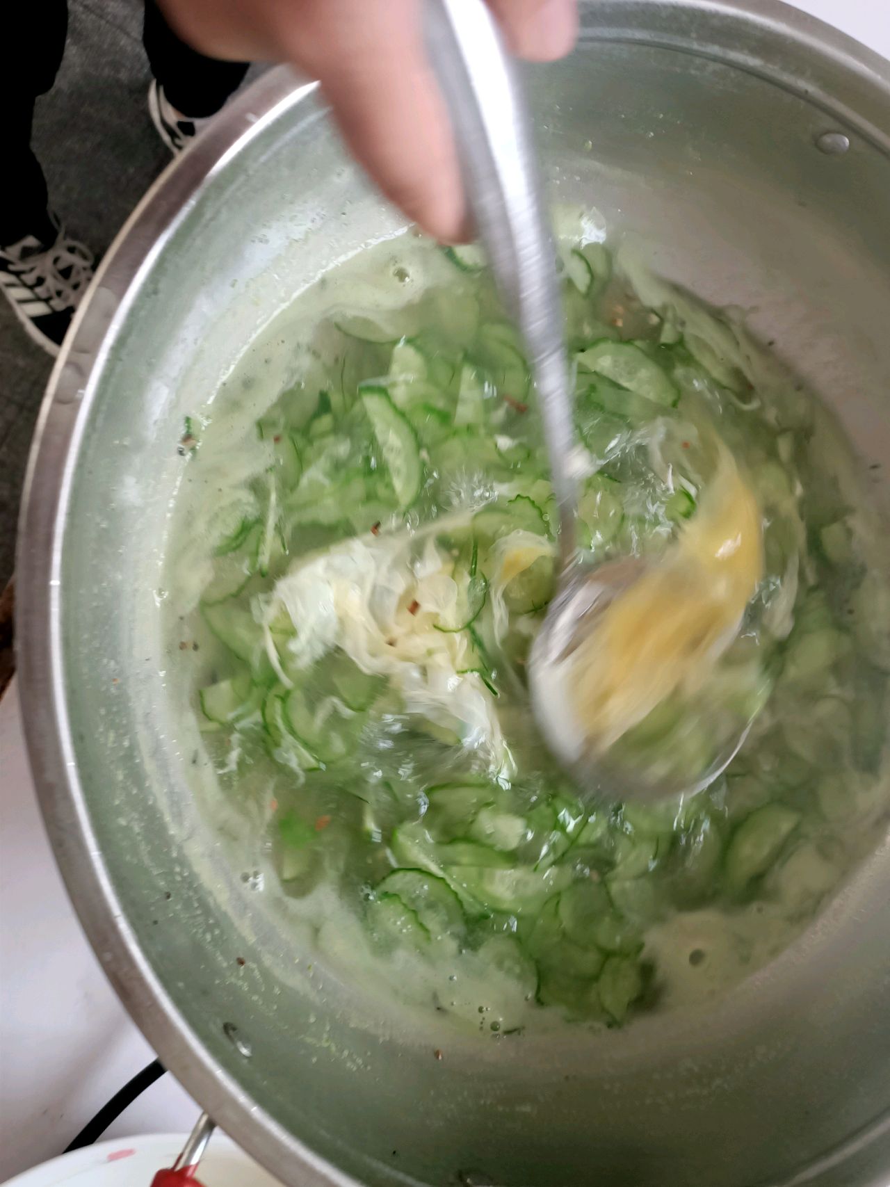 瓜片鸡蛋汤做法（快手黄瓜片鸡蛋花汤的做法） | 说明书网