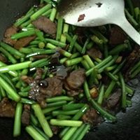 超级下饭菜蒜苗（或蒜苔）炒肉片的做法图解4