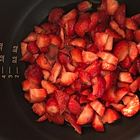 早餐必备～自制无添加健康草莓酱电饭煲版的做法图解6