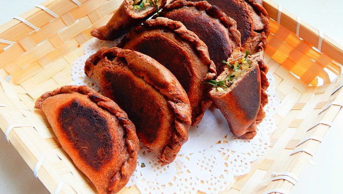 黑麦面韭菜粉丝盒 子