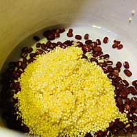 早餐：熬了6小时的红豆小米粥的做法图解6