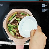 排骨炖豆角的做法图解7