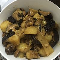 土豆香菇黄焖鸡的做法图解5
