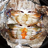 砂锅盐焗蟹的做法图解5