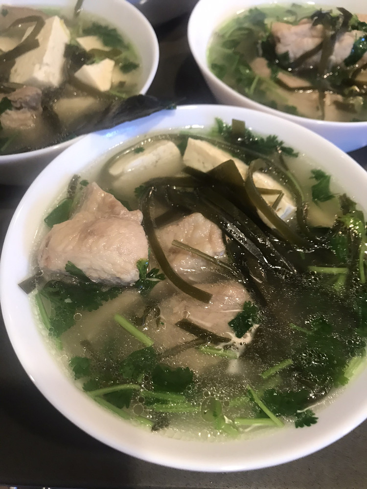 鲜香的海带豆腐排骨汤的做法