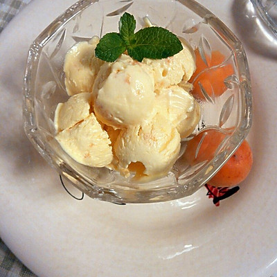 杏子冰激凌