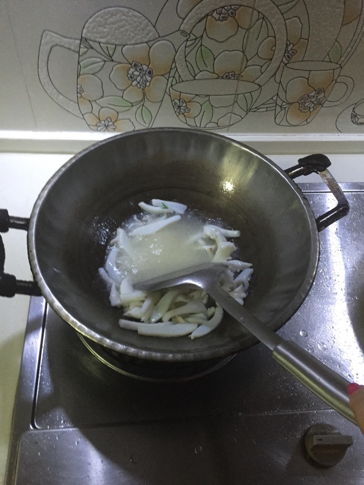 咸菜乌贼鱼的做法图解3