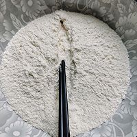 自制肉煎饼——半烫面的做法图解2